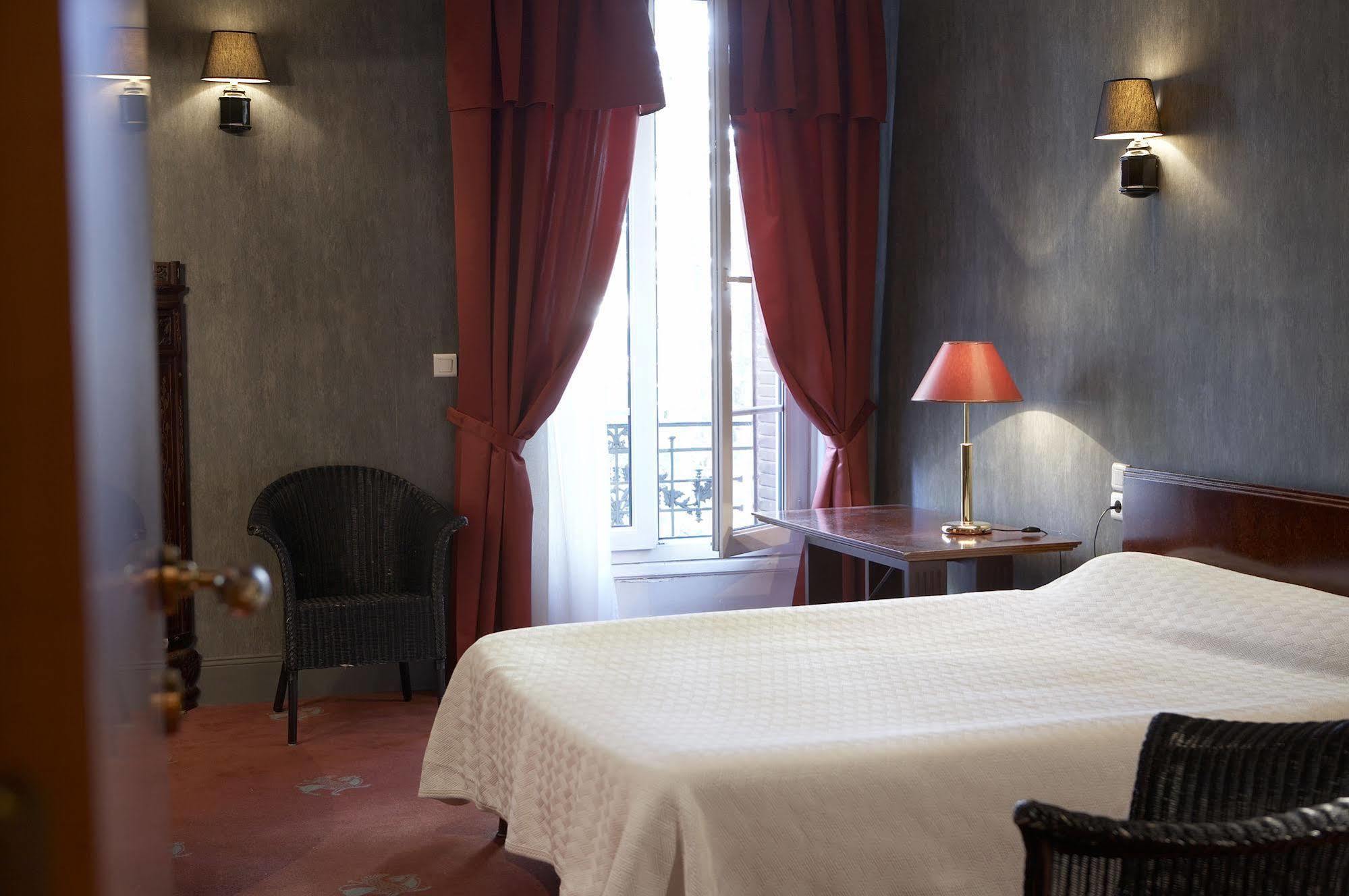 Hotel Terminus Cahors Exteriör bild